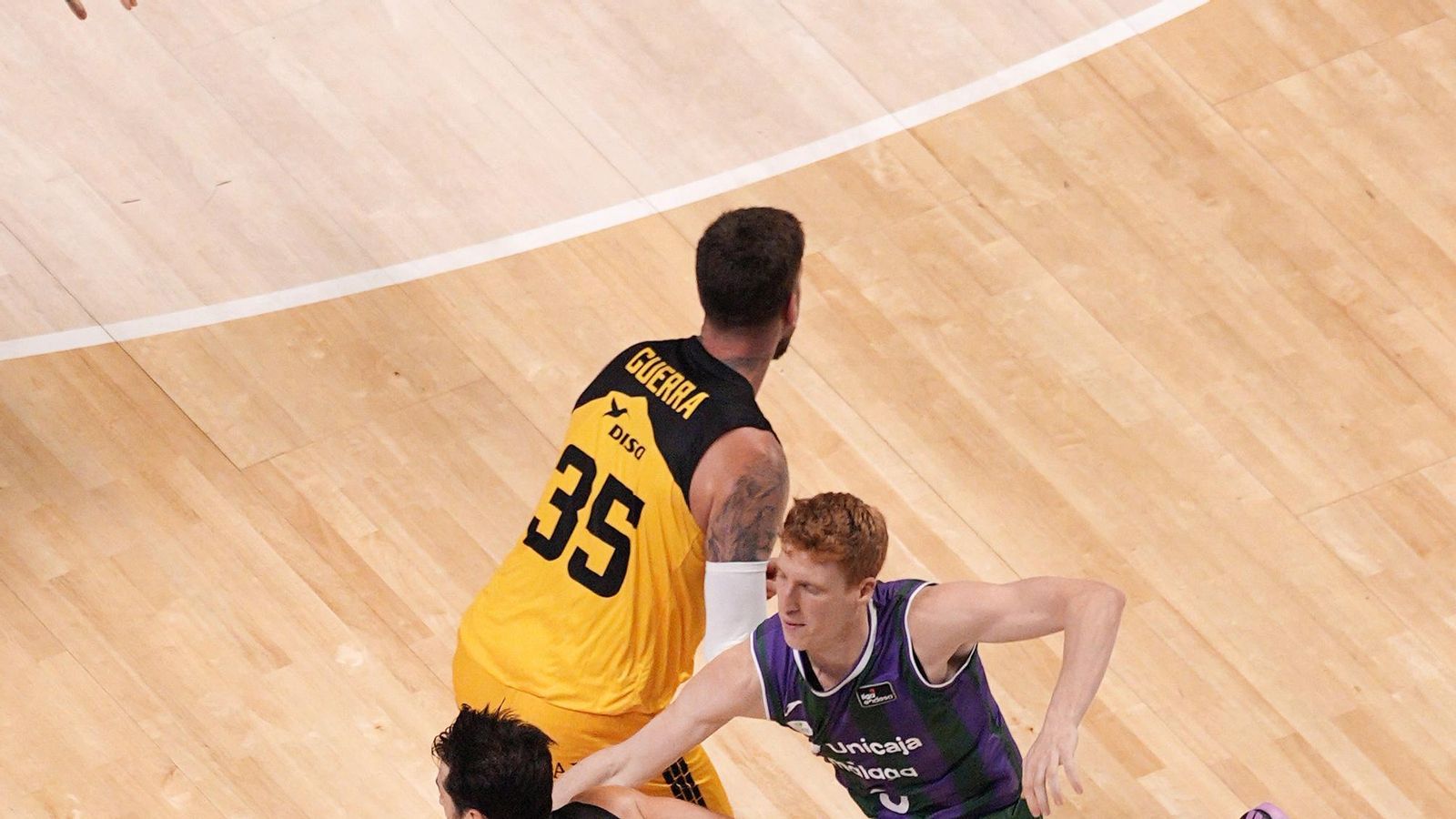 El Unicaja-La Laguna Tenerife, en fotos