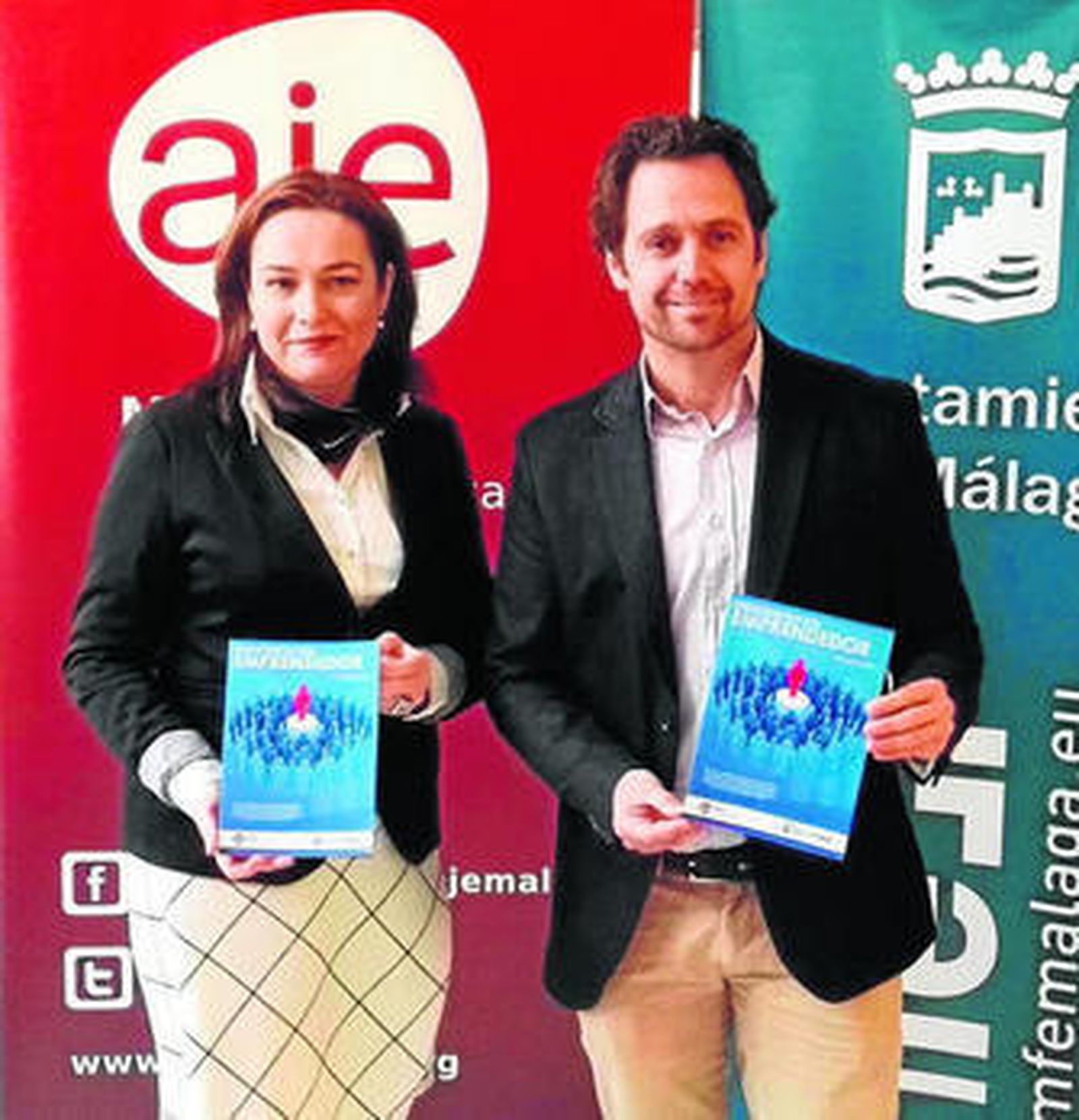 La edil de Reactivación Económica, María del Mar Martín, y el presidente de AJE Málaga, Enrique de Hoyos, ayer.