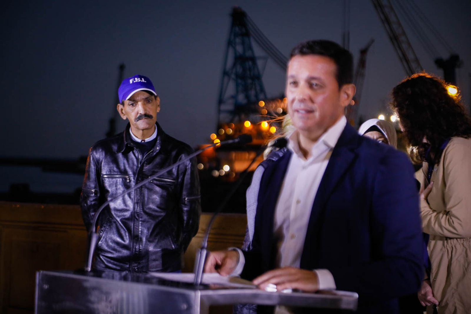 Imágenes del monolito en homenaje a las víctimas de violencia de género