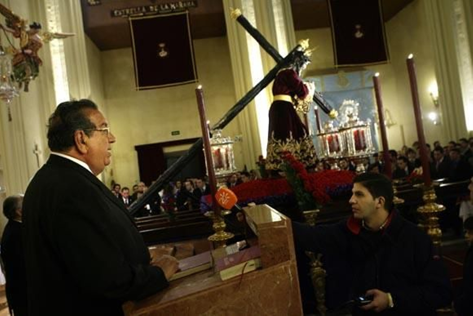 La lluvia frustra el vía crucis