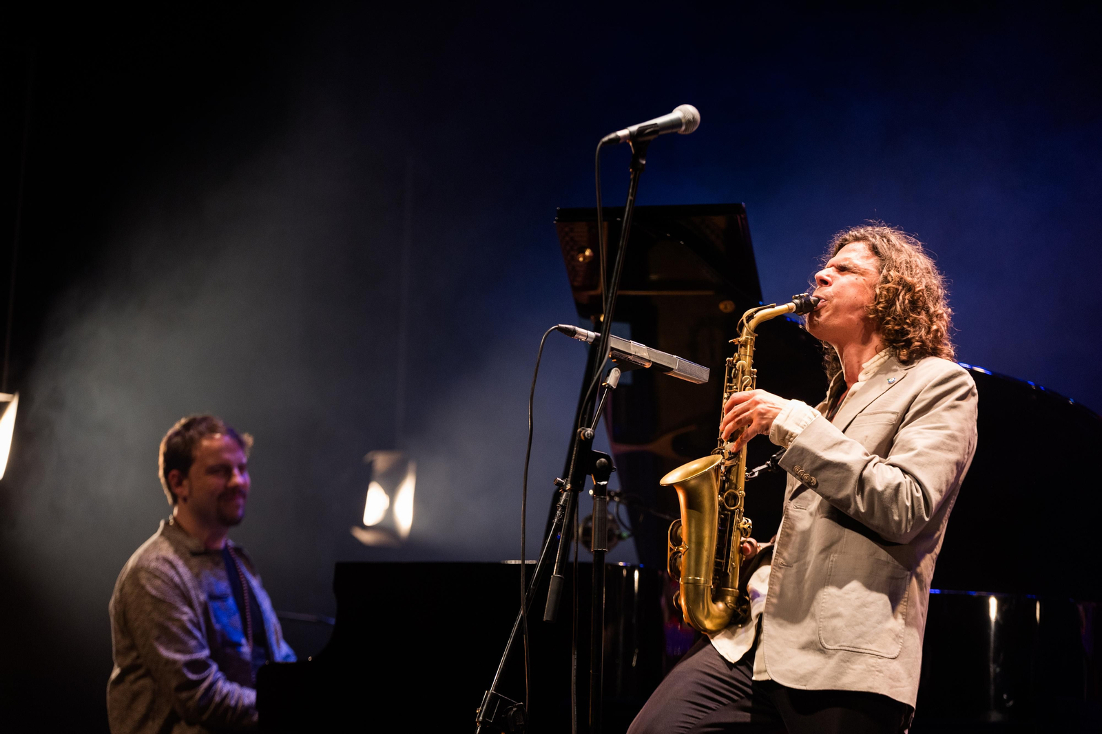 Antonio Lizana presenta su nuevo disco en el Teatro de las Cortes de San Fernando