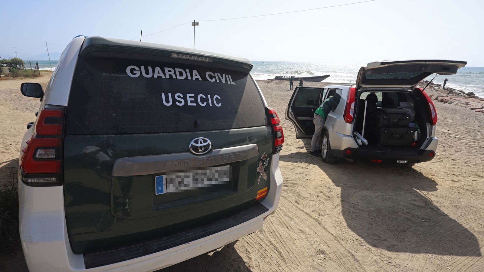 Operativo contra el narcotráfico en la playa de Sotogrande
