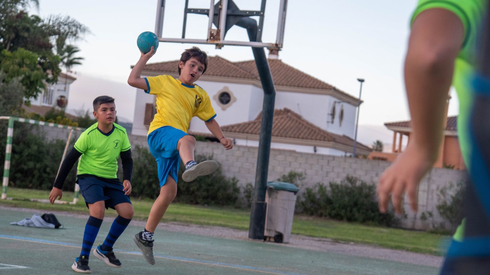 La fotos de los Juegos Municipales de Balonmano en el colegio Los Pinos
