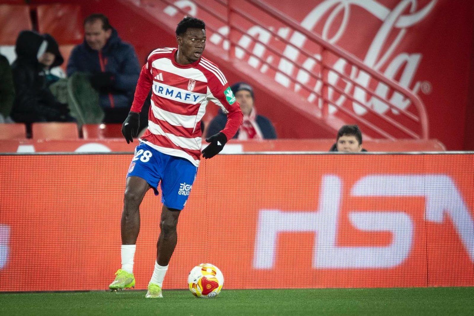 Las mejores imágenes del Granada CF-Rayo de la Copa del Rey