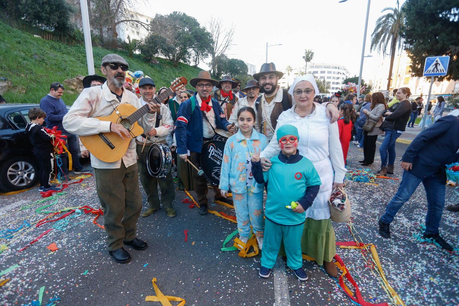 Búscate en las fotos de la cabalgata del Carnaval de Algeciras 2026
