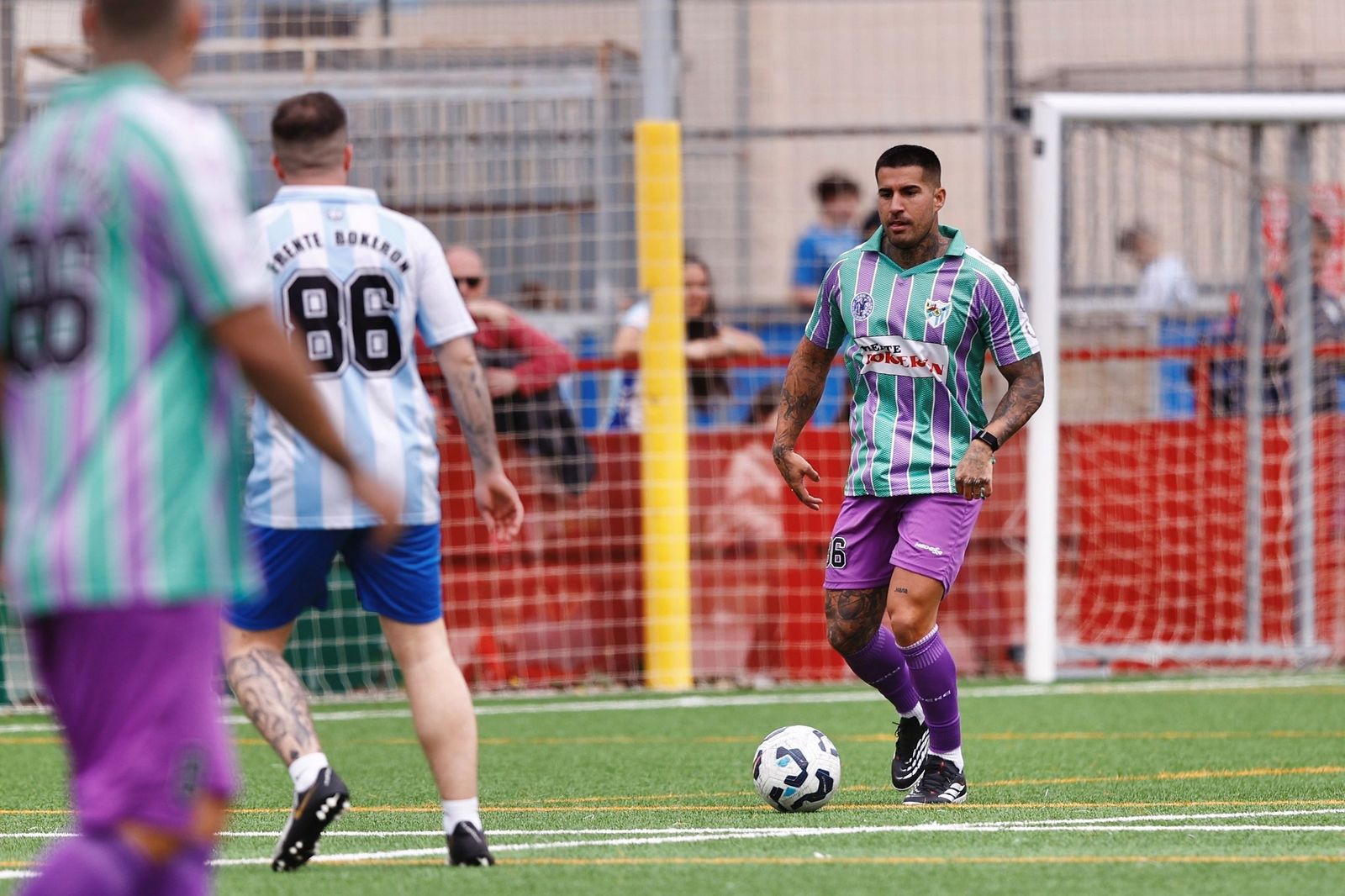 Leyendas del Málaga CF se reúnen en el césped