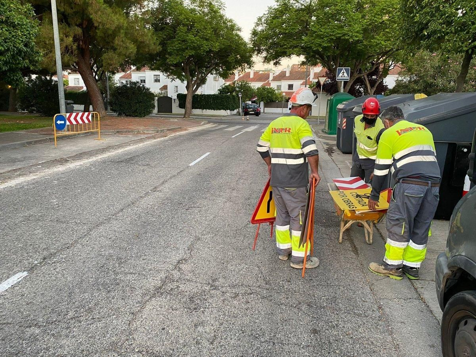 La calle Pintor Rodríguez Losada se corta al tráfico hasta el 10 de septiembre