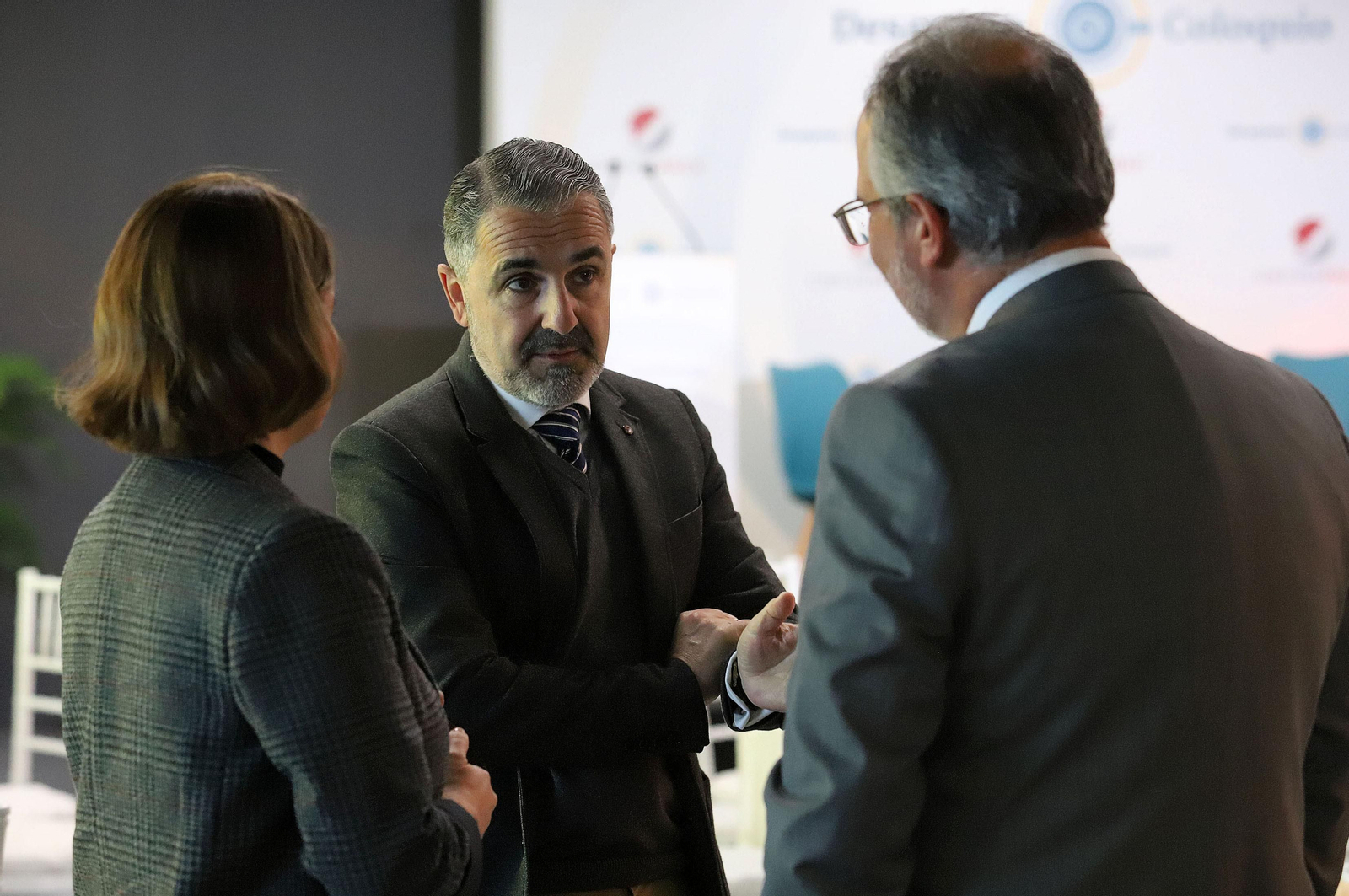 Imágenes de los asistentes al Desayuno Coloquio "Economía azul, claves para el desarrollo sostenible" organizado por el Grupo Joly