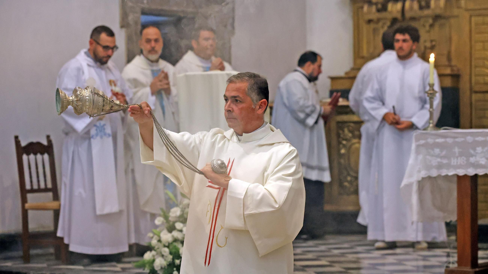 Imágenes de la misa de bienvenida a las hermanas Carmelitas en La Cartuja de Jerez