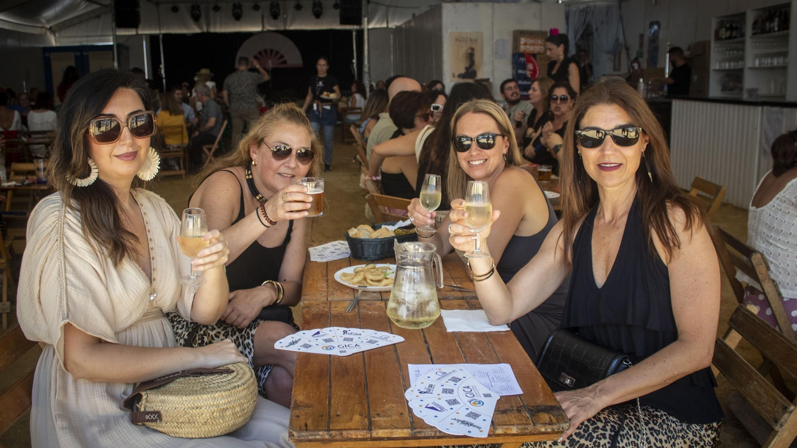 Búscate en las imágenes del viernes en la feria de Puerto Real