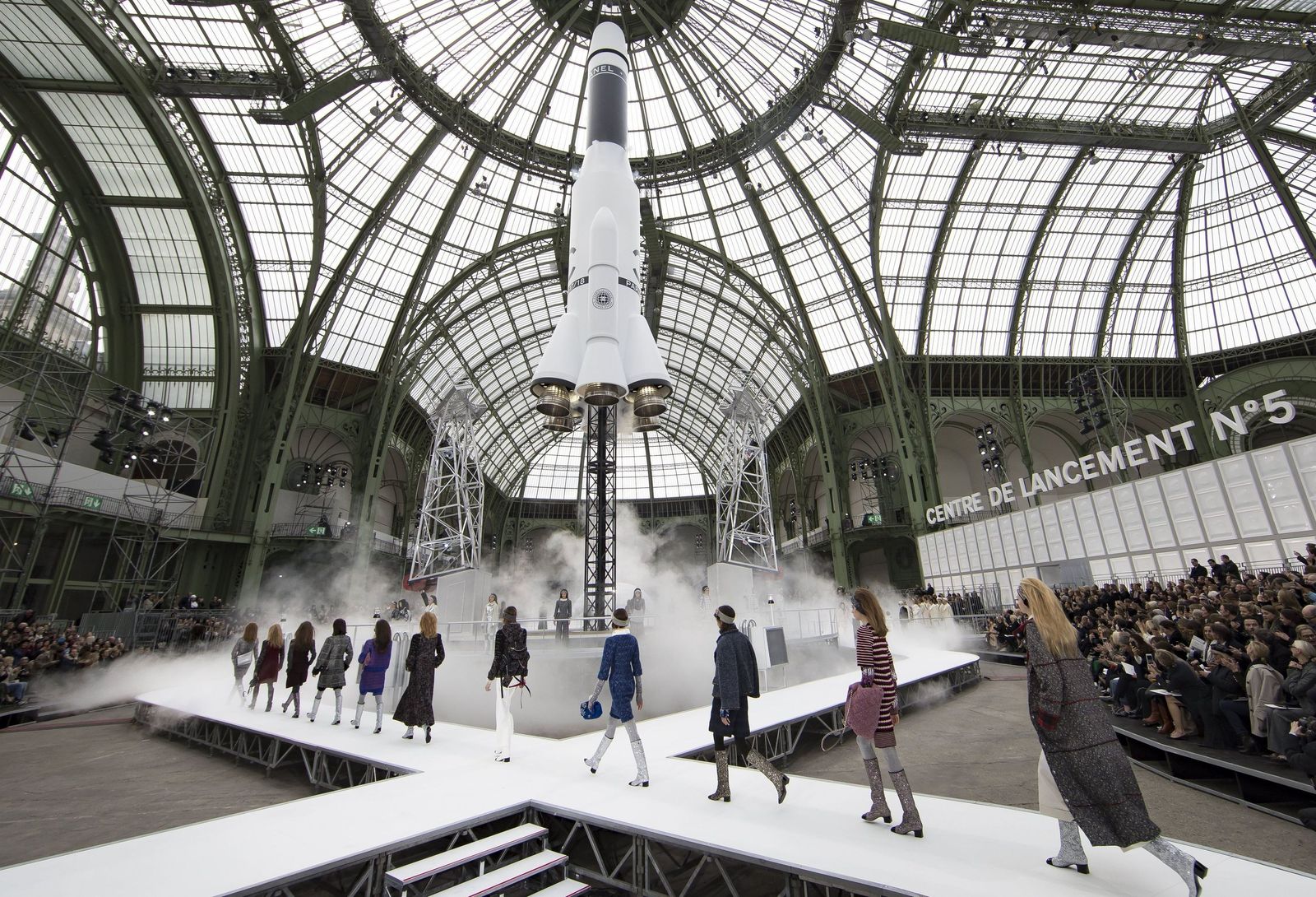 Desfile de Lagerfeld en el Grand Palais.