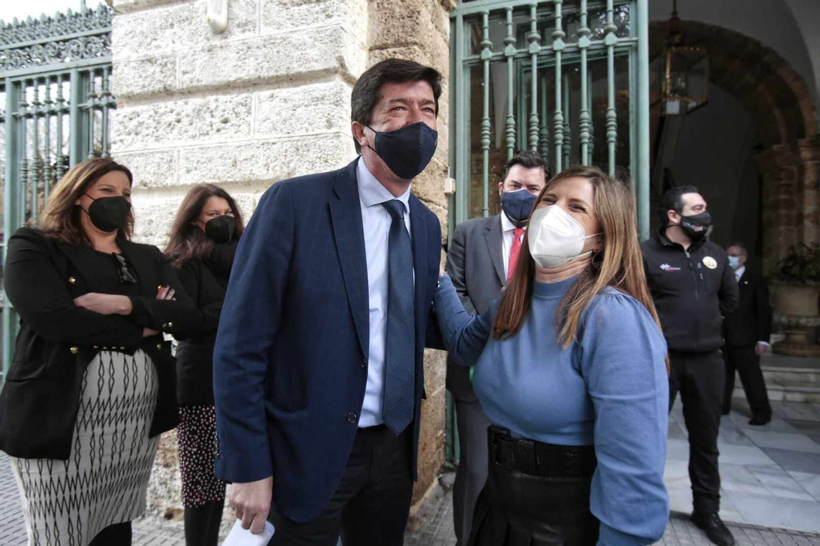 El vicepresidente de la Junta, Juan Marín, y la presidenta de la Diputación, Irene García.