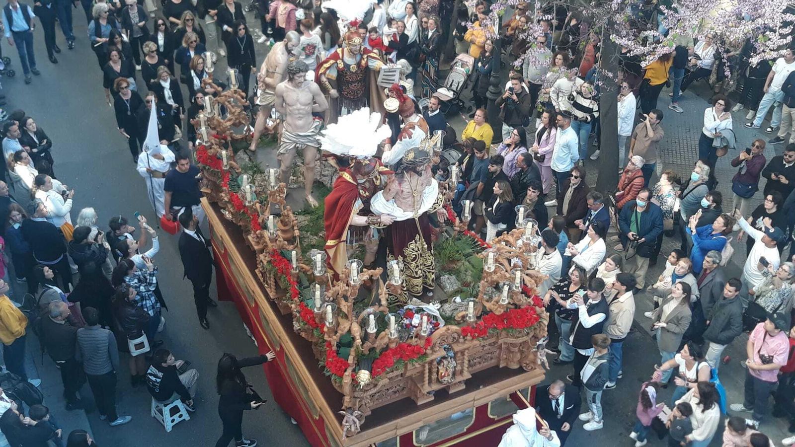 El paso del Despojado por Lázaro Dou.