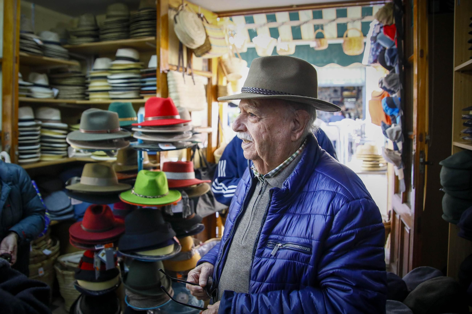 Las imágenes de los comercios almerienses no cuentan como es el balance a final de año