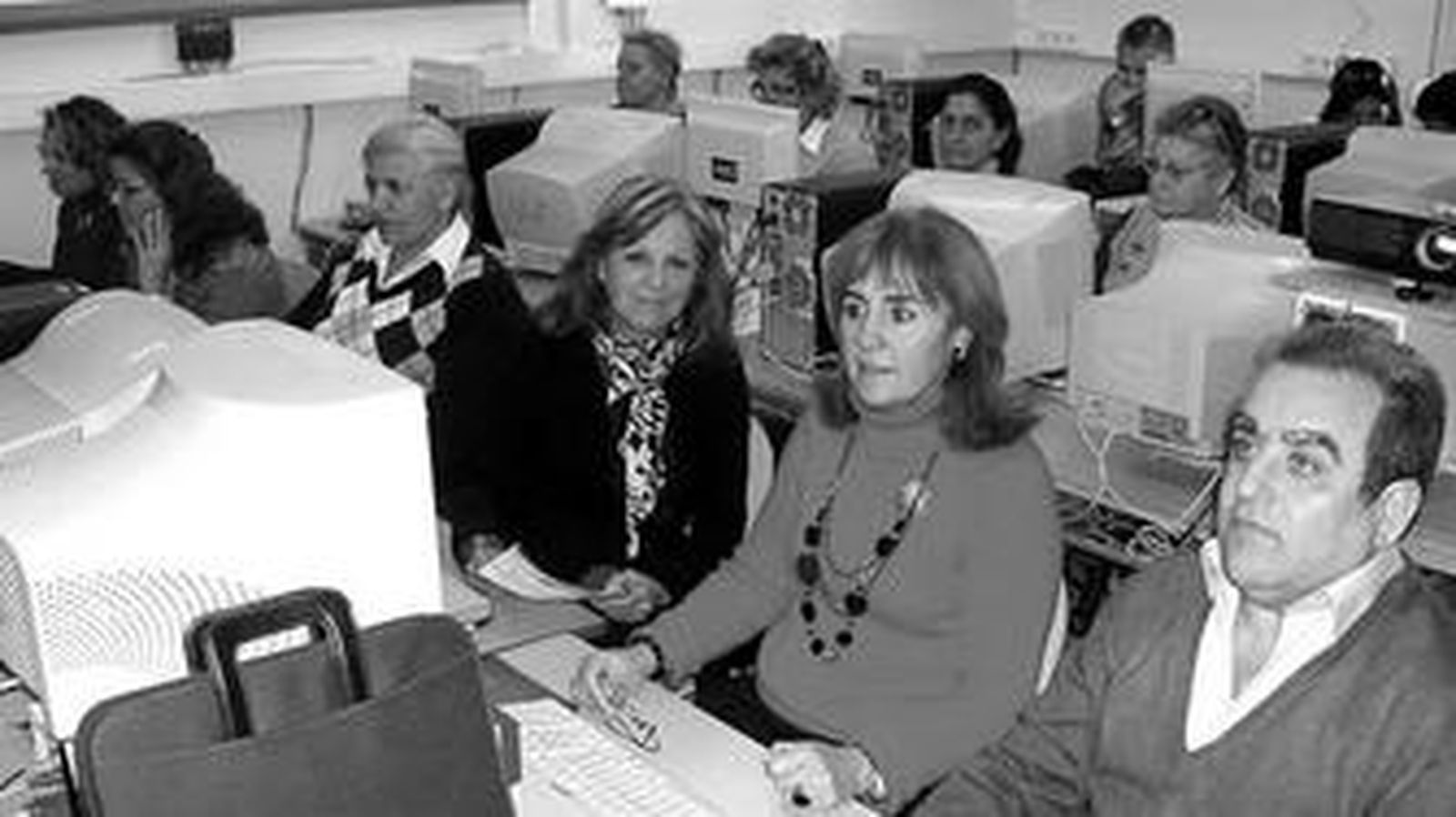 Actividad formativa del Plan Educativo de uso básico de las tecnologías de la información y la comunicación.