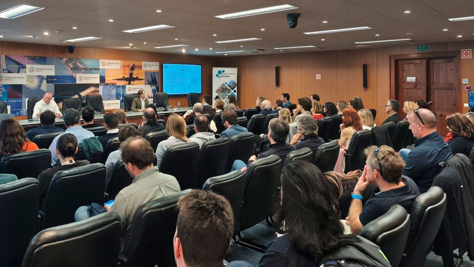 Encuentro de empresas.