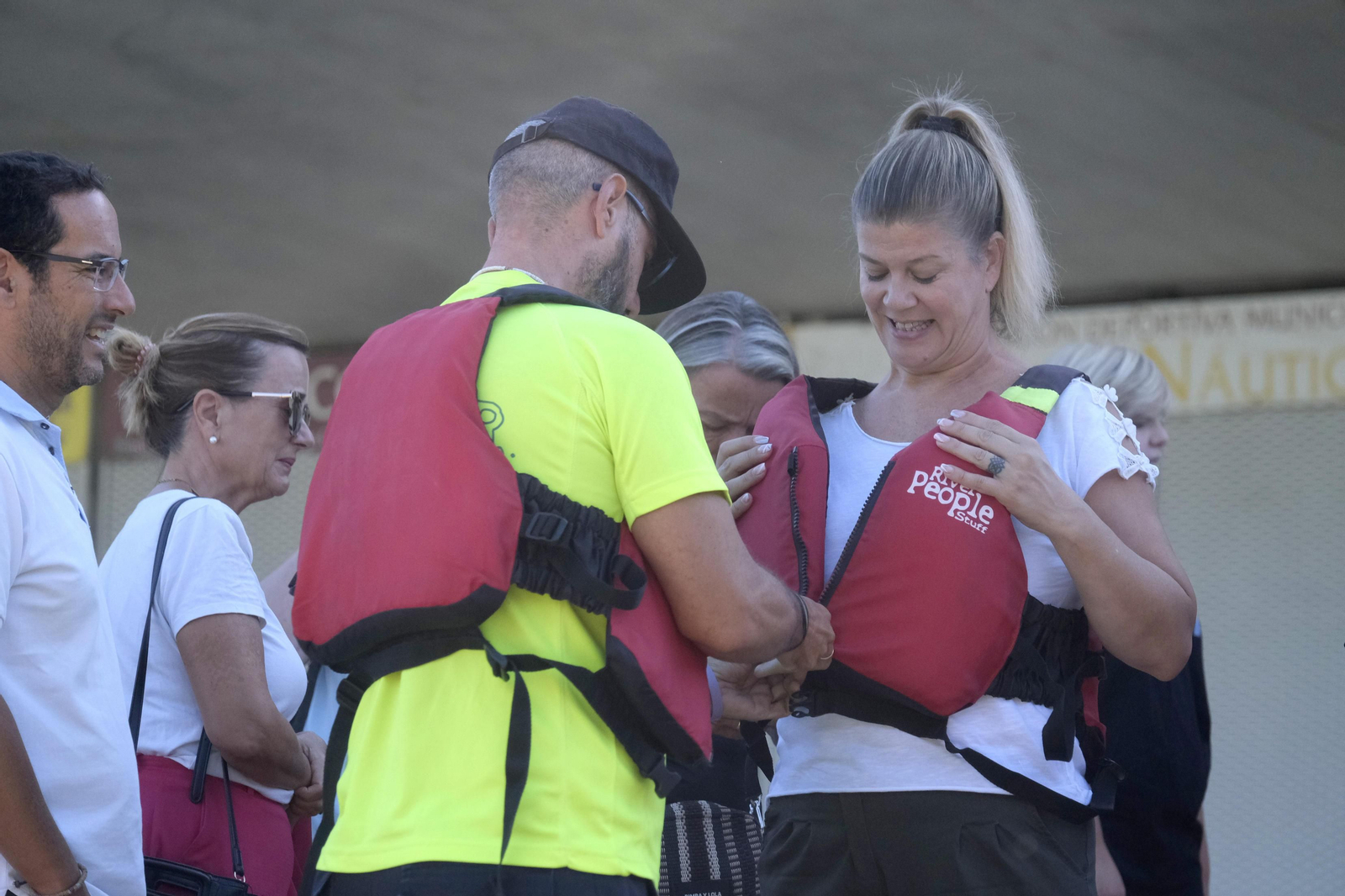 La ruta en kayak por el Guadalquivir de Córdoba se echa al agua, en imágenes