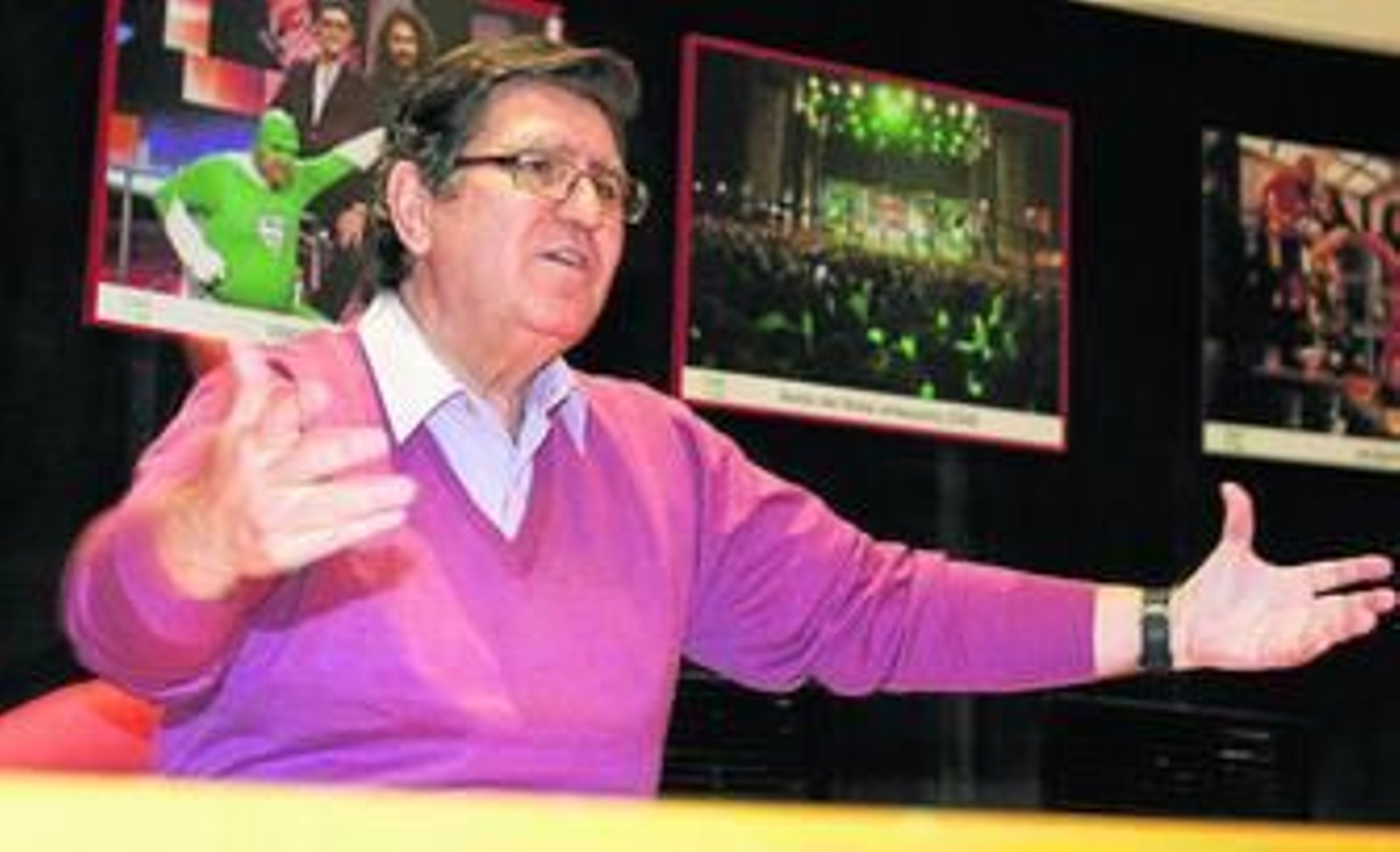 Raimundo Palma, ayer en Canal Sur Radio (pabellón de Andalucía de la Expo), en el último día de su vida laboral.