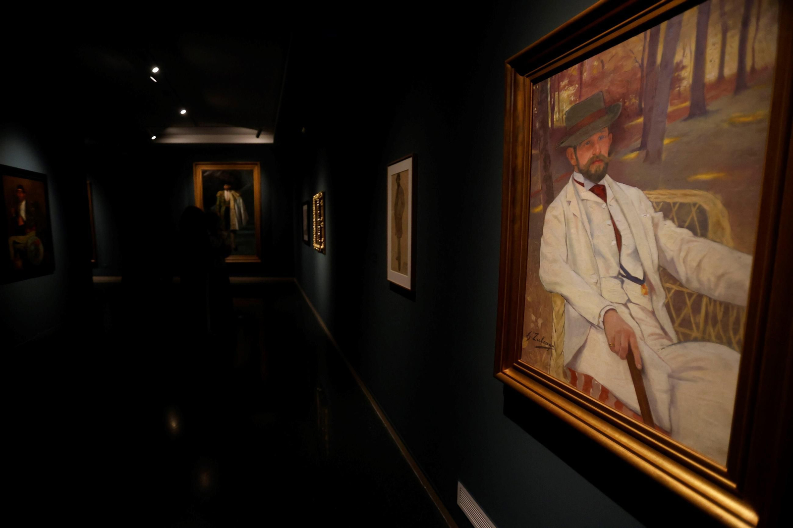La exposición de Julio Romero de Torres y Zuloaga en Córdoba, en imágenes