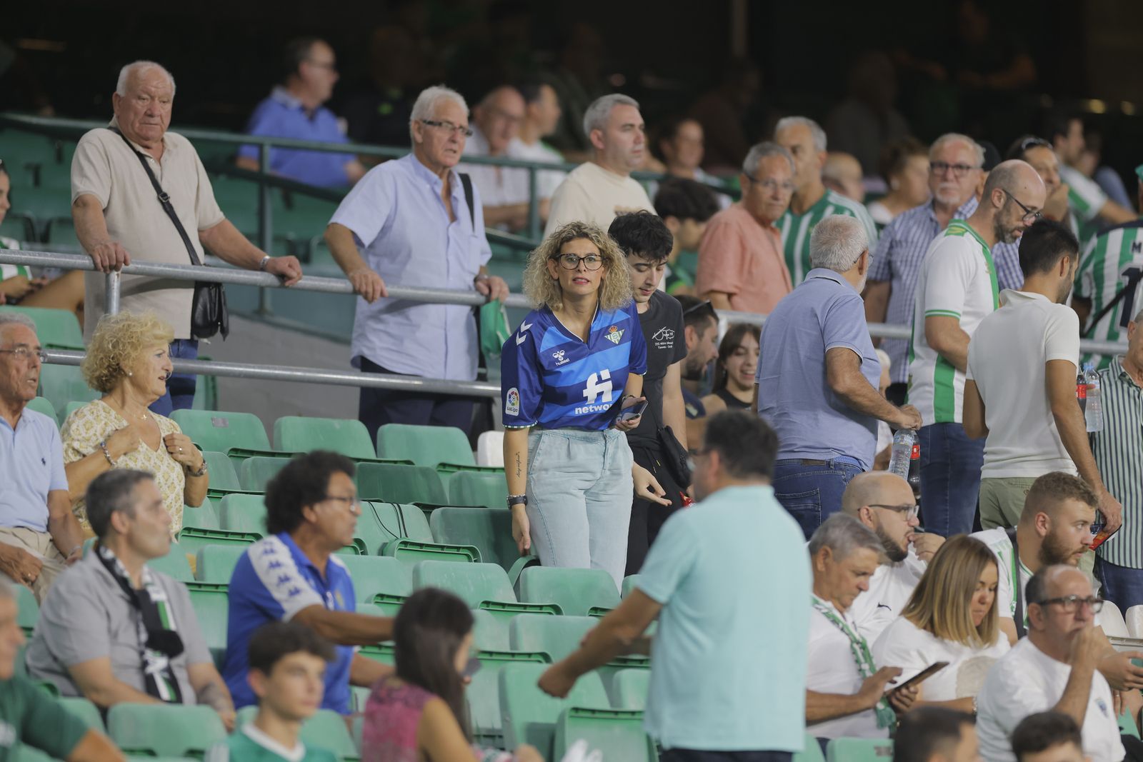 Búscate en las fotos del Betis-Valencia