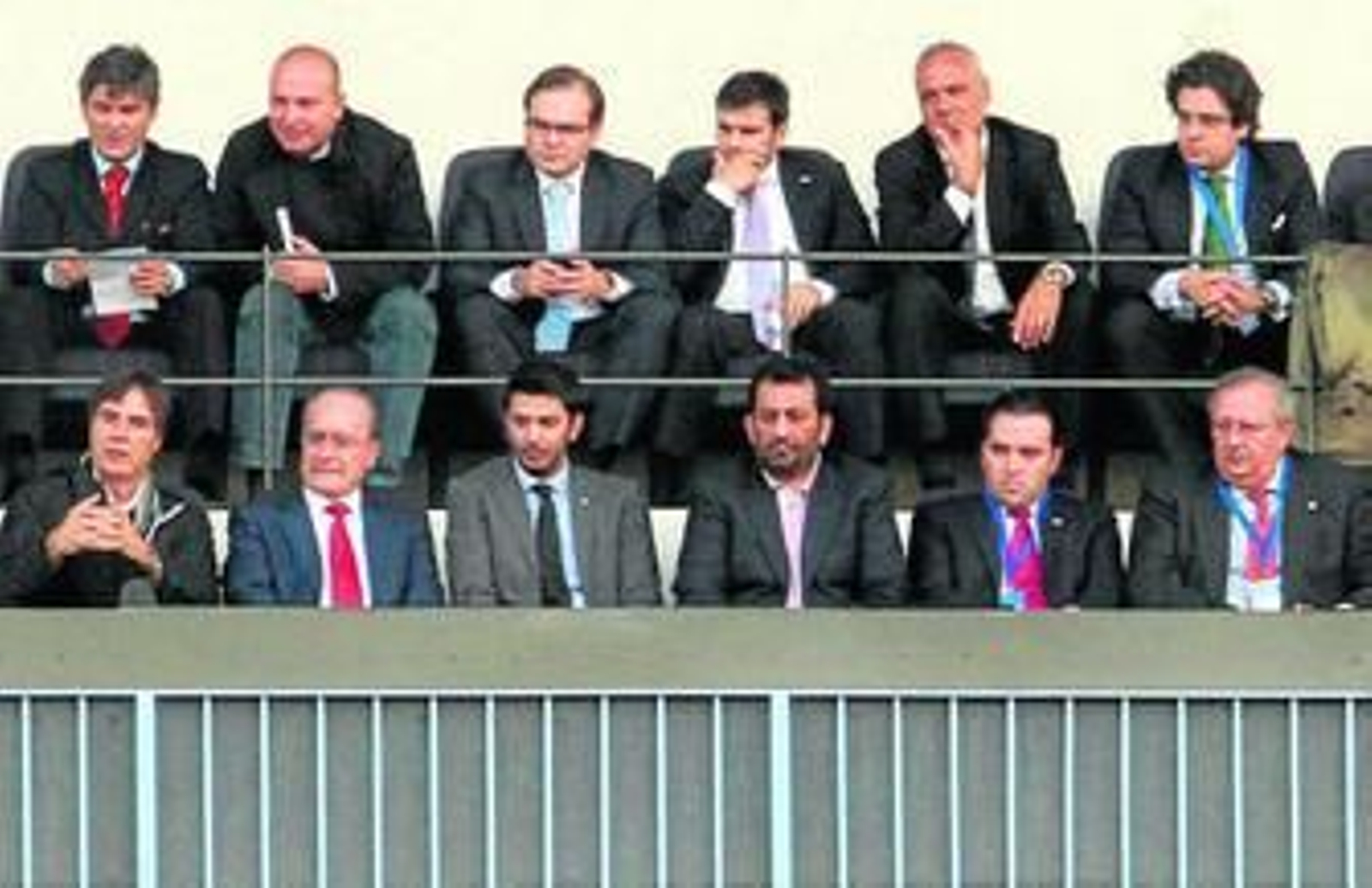 Shatat y Al-Thani, juntos en el palco, con Novo, Casado y Husillos detrás.