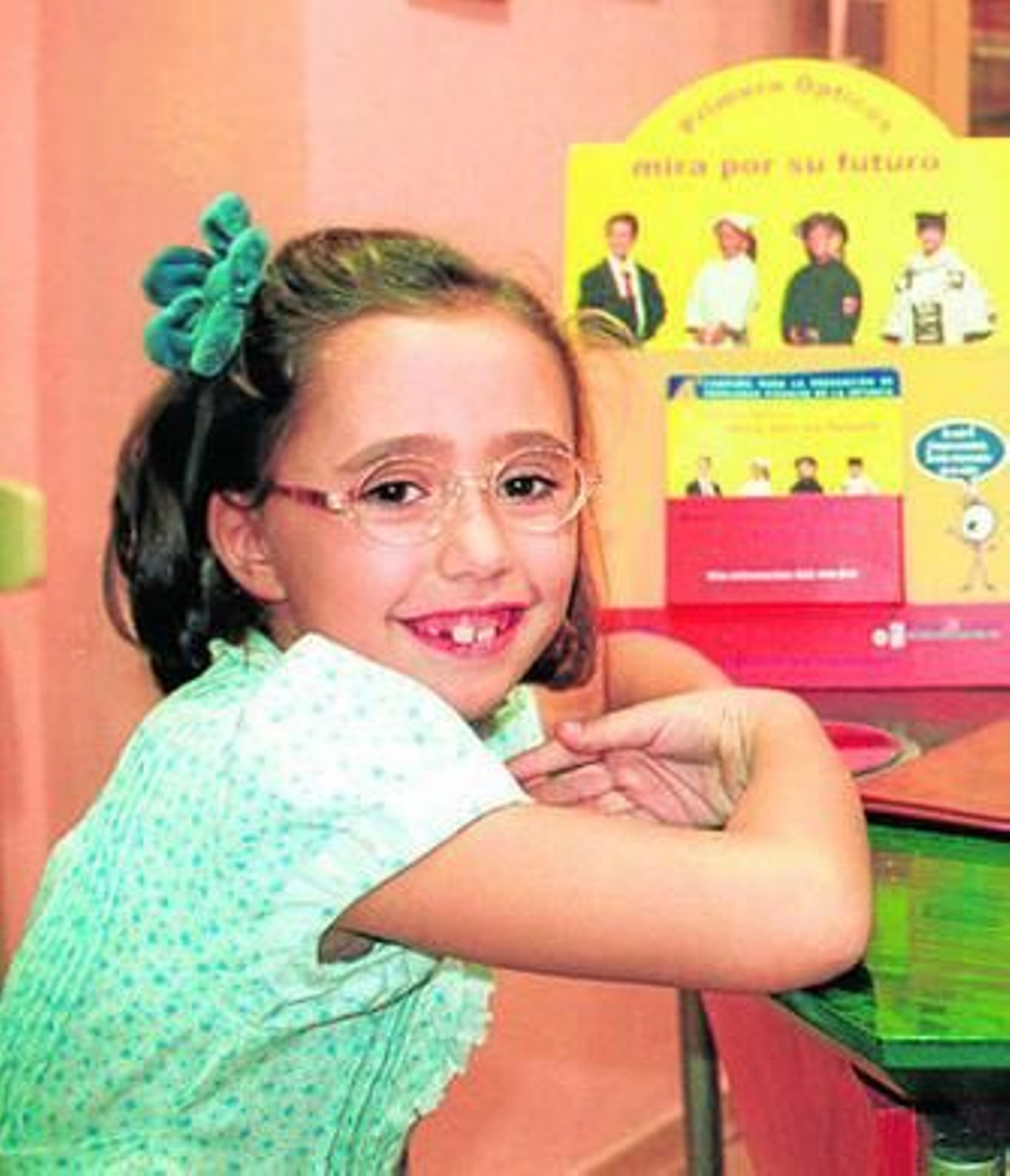 Los niños en edad escolar requieren una mayor vigilancia de sus problemas oculares.