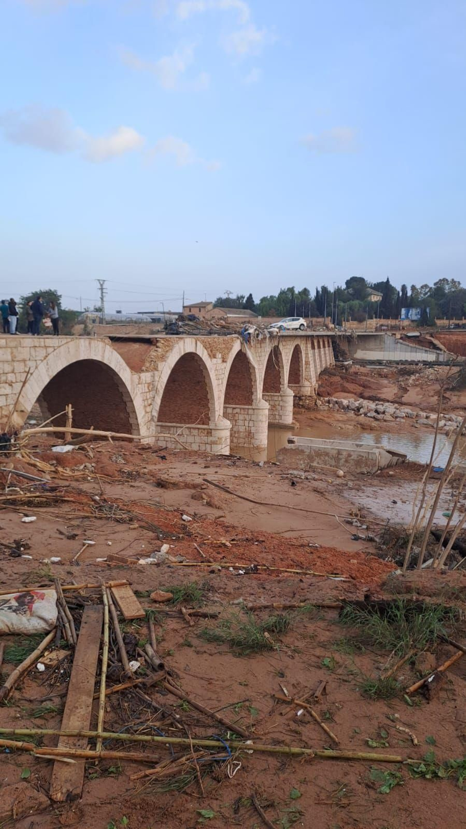 La riada ha destrozado las calles de Torrente.