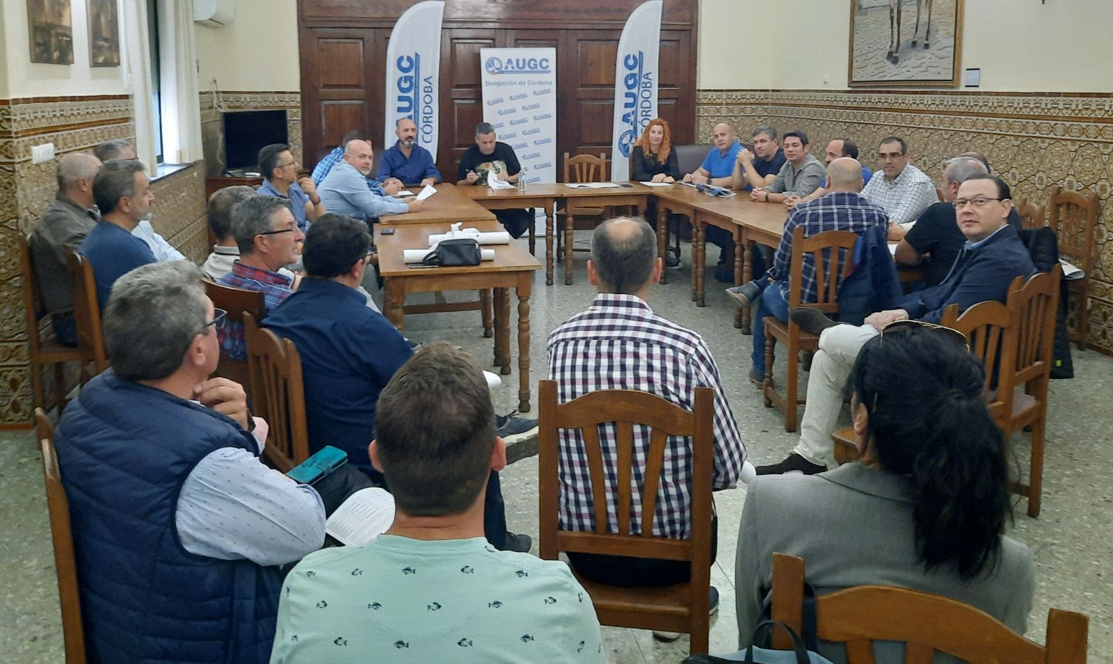 Representantes de AUGC reunidos en Córdoba.