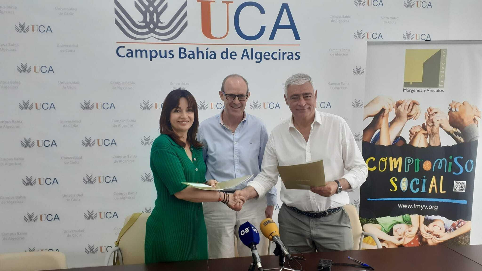 Firma del convenio ente la Fundación Euroárabe y Márgenes y vínculos