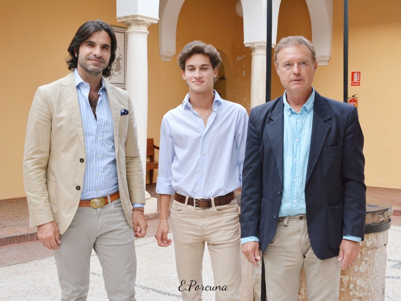 Javier Conde, Manolo Vázquez y Pepe Luis Vázquez, en Osuna.