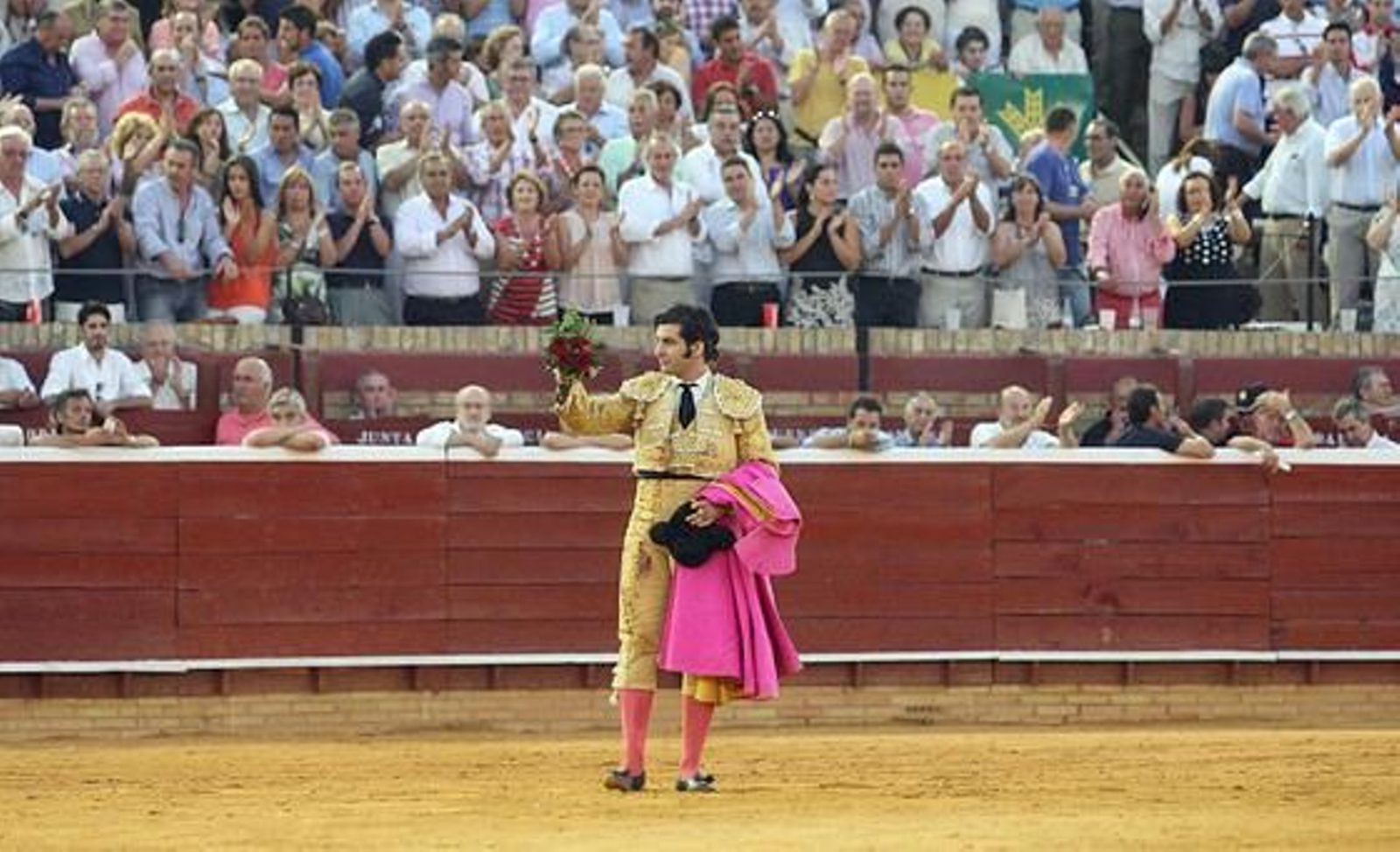 José Tomás y Morante de La Puebla llenaron de toreo la Plaza de Toros de la Merced en un mano a mano admirable

Foto: Espinola