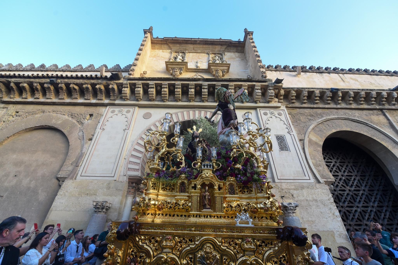 La procesión extraordinaria del Señor del Huerto en Córdoba