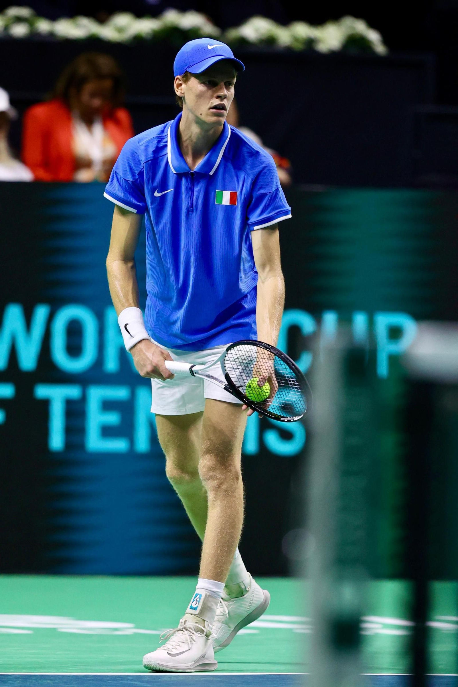 Jannik Sinner lleva a Italia a la final de la Copa Davis tras ganar a De Miñaur