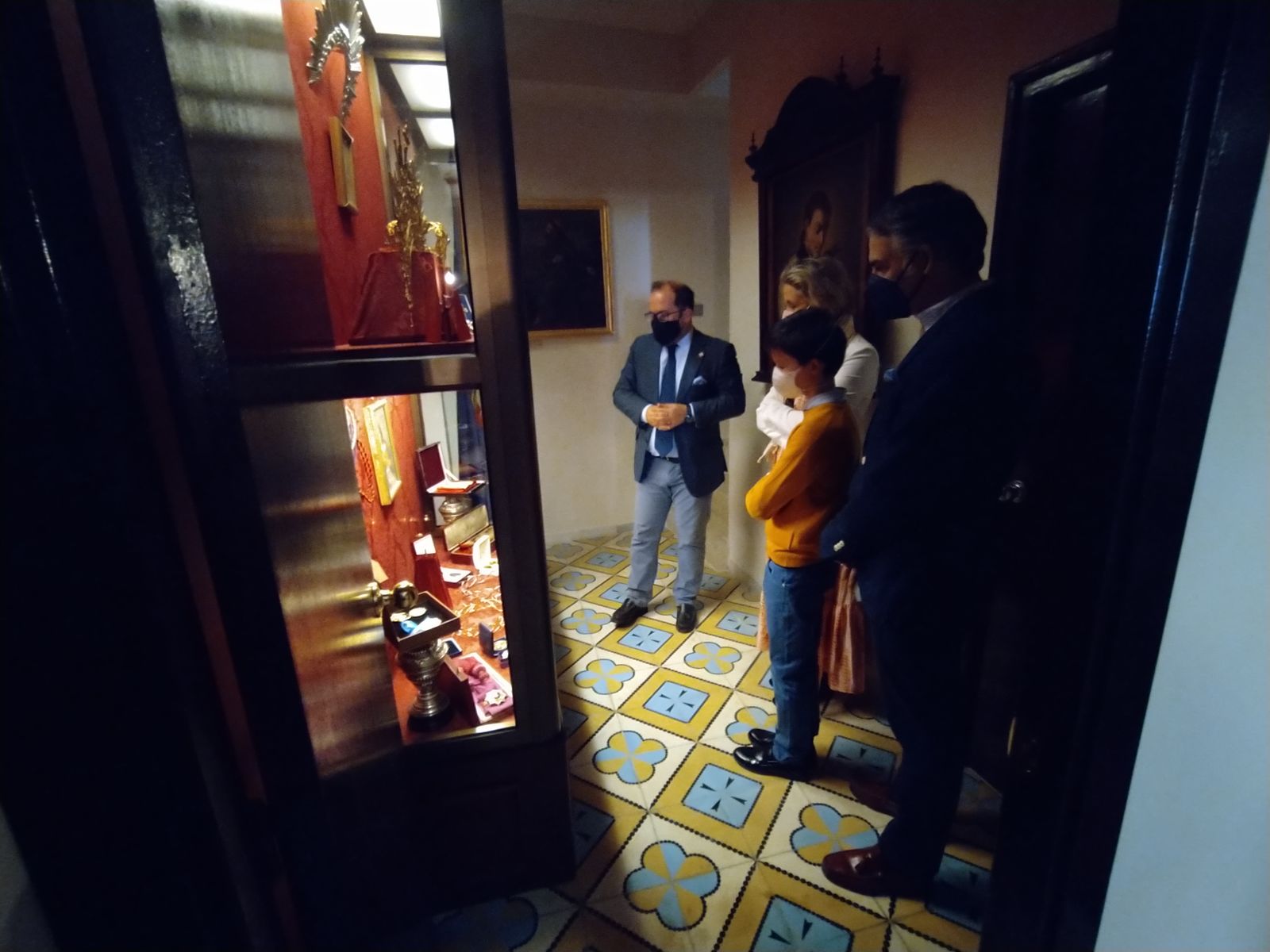 Así son las visitas a las casas de hermandad