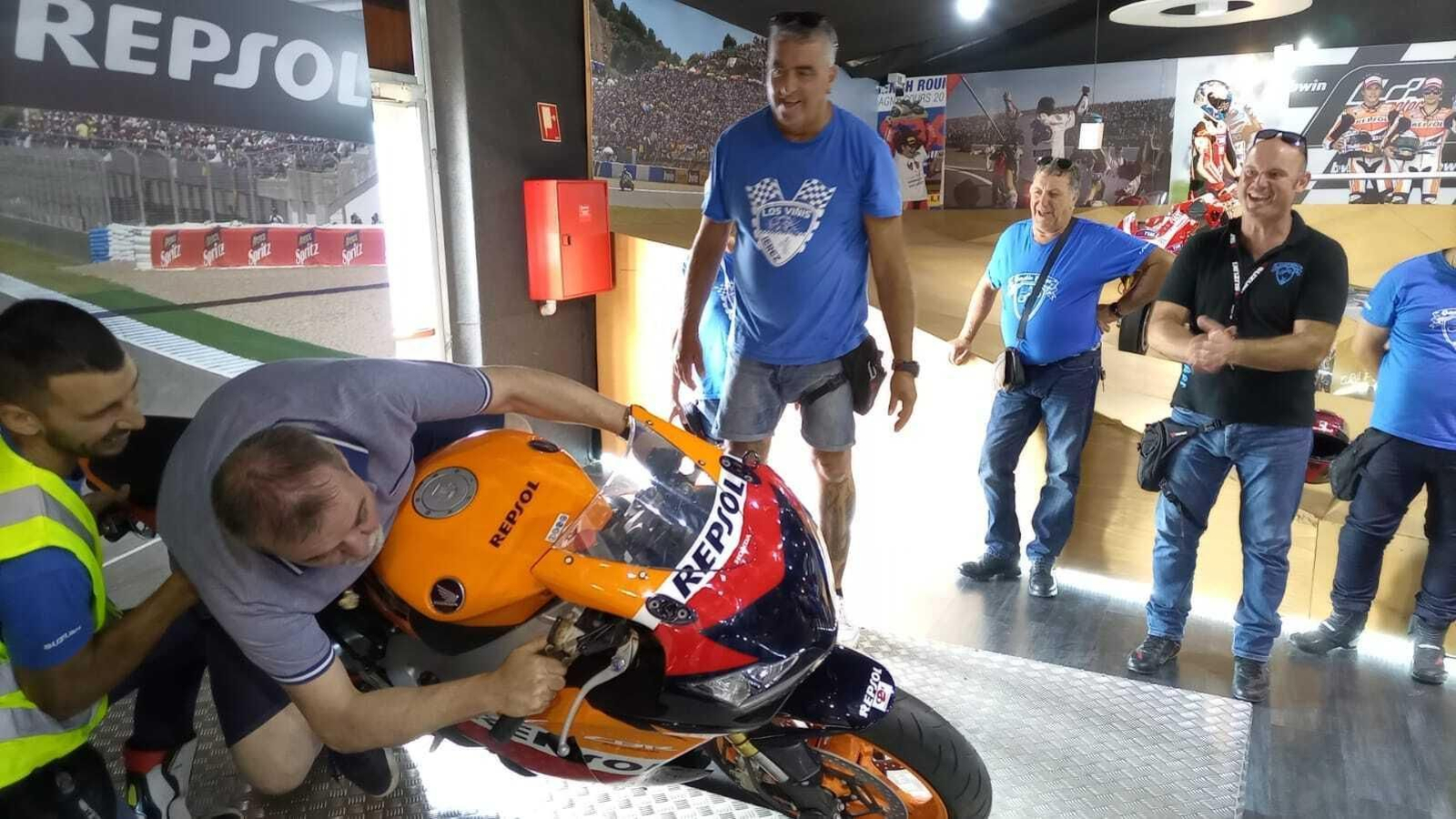 Personas ciegas, en moto por Jerez y el Circuito con Los Viñis
