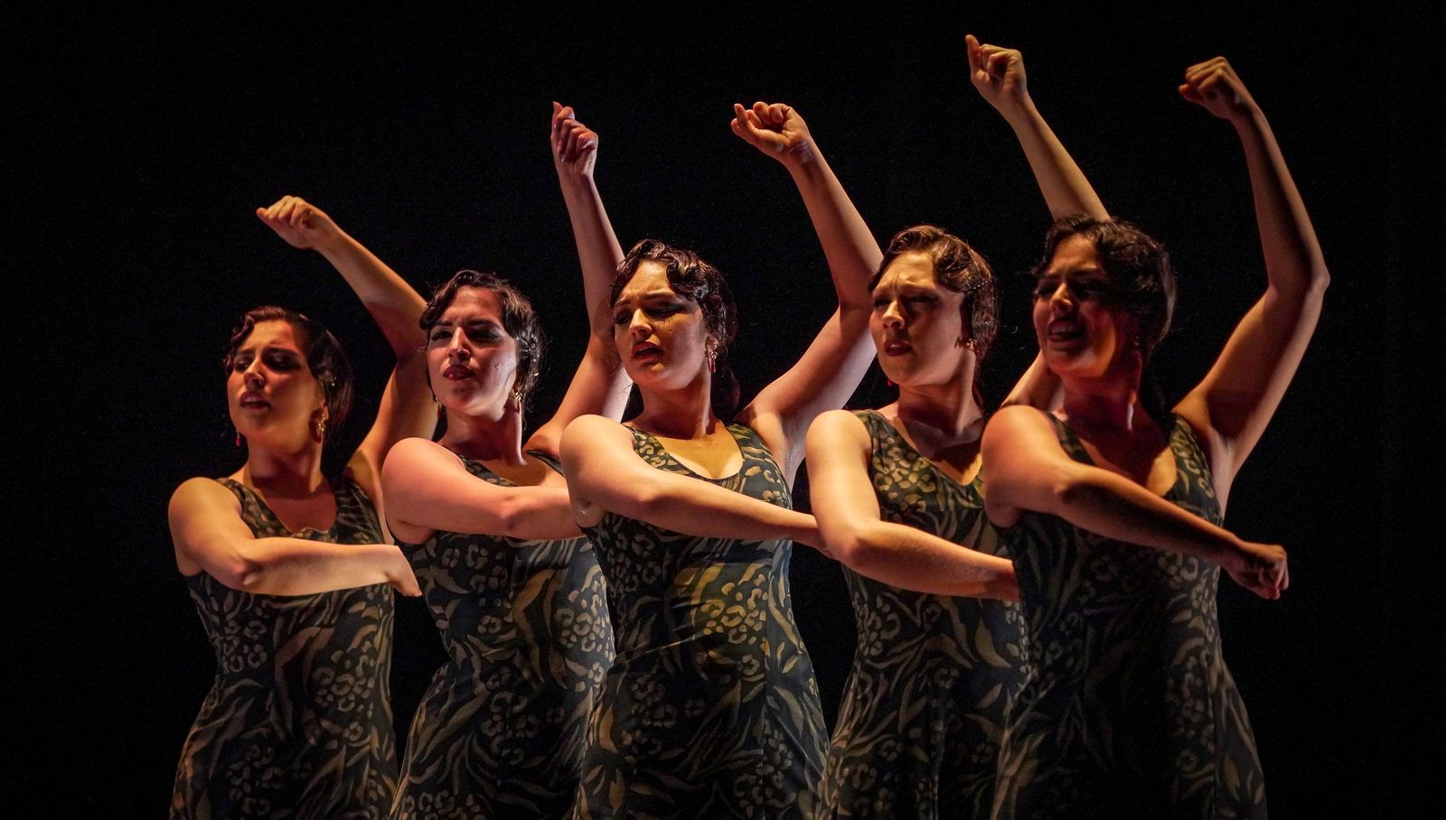 Imágenes del ballet Flamenco de Andalucía 'Tierra bendita', 3o Festival de Jerez