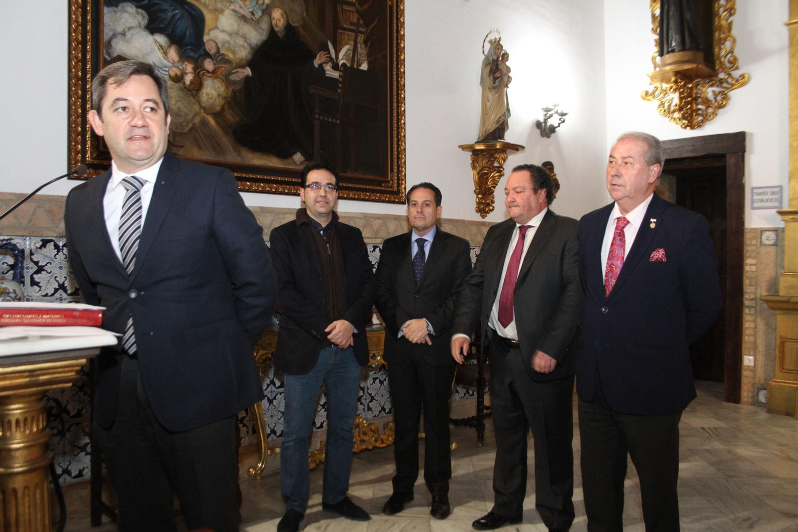 Imágenes de la Presentación del cartel del Vía Crucis de Pasión en las Agustinas