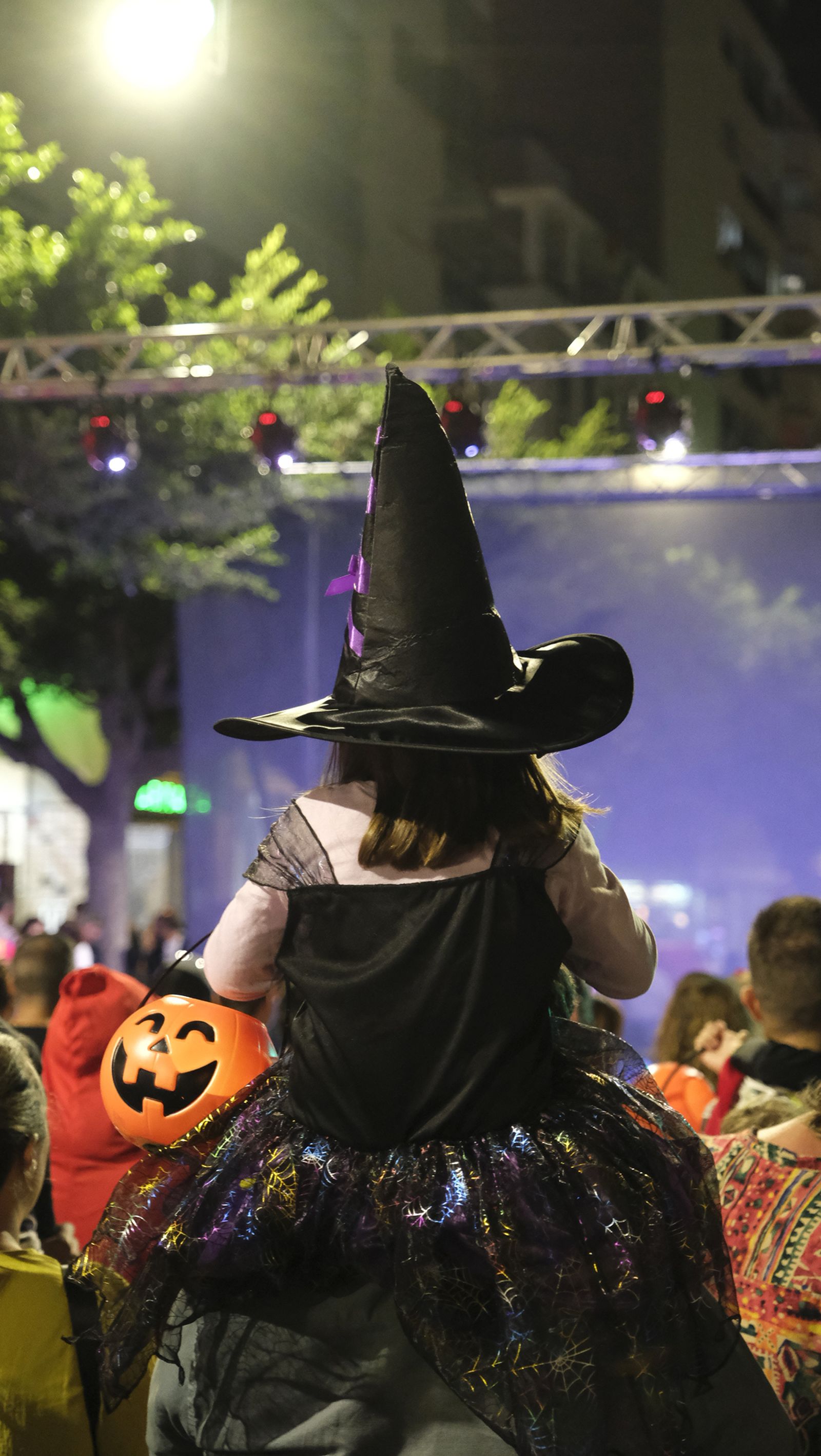 Las imágenes de la Noche en Negro en Almería, Halloween.