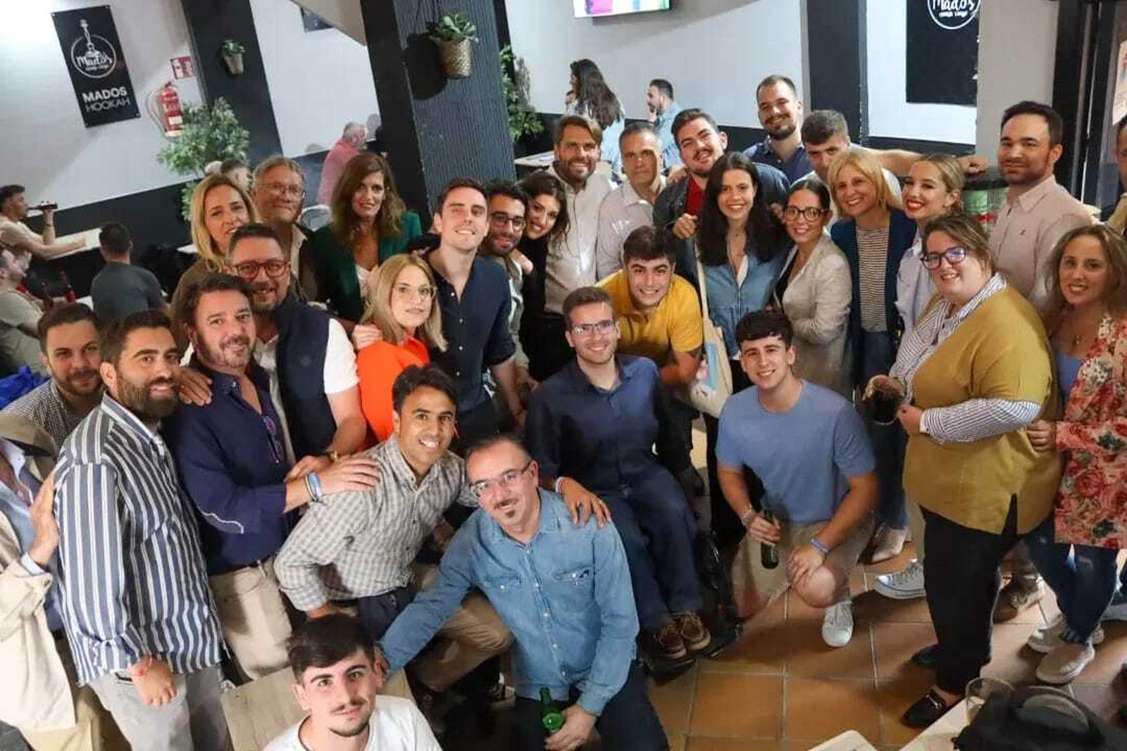 María José García-Pelayo, en una reunión con jóvenes del PP.