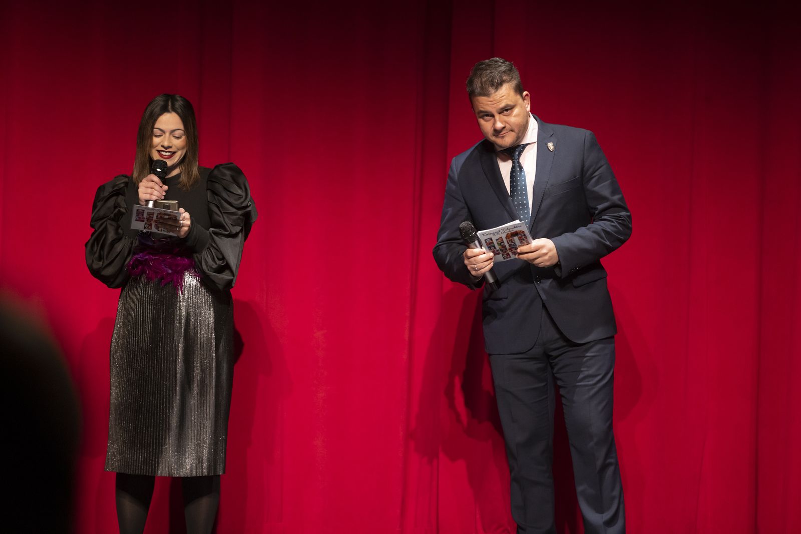 Ambiente del primer día de semifinal del Carnaval Colombino