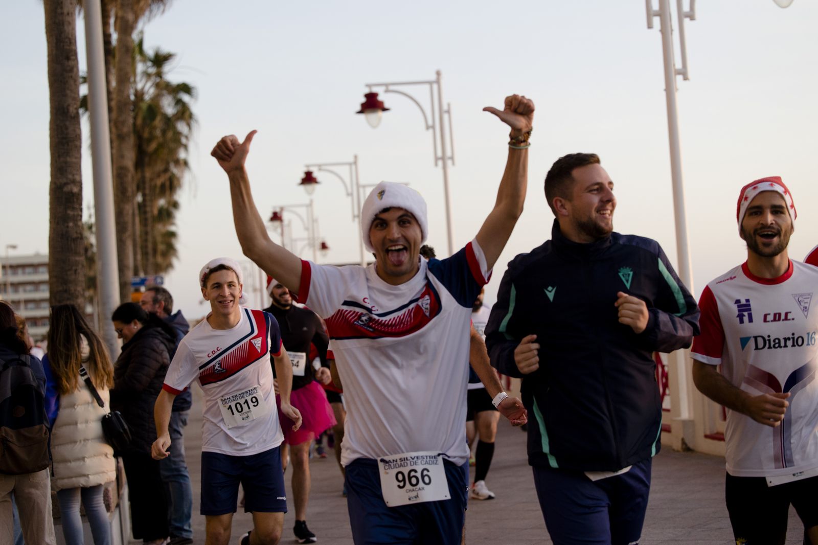 Las imágenes de la carrera popular "San Silvestre ciudad de Cádiz"