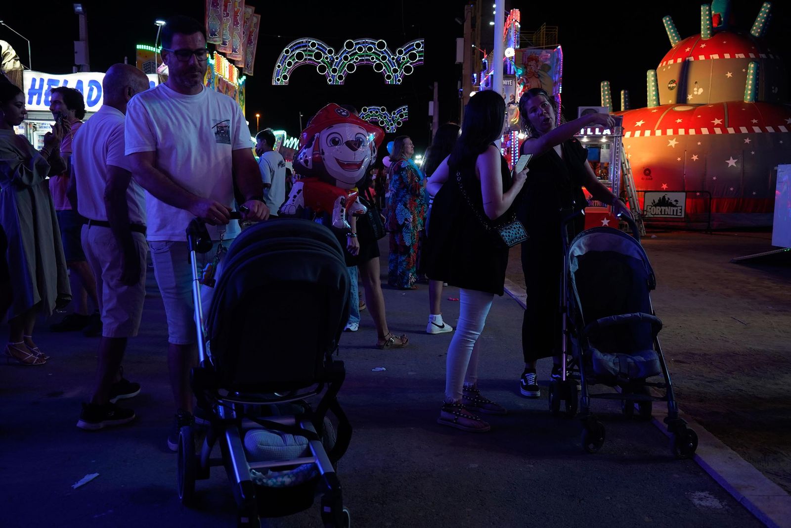 Imágenes del ambiente de Colombinas el día 4 de agosto