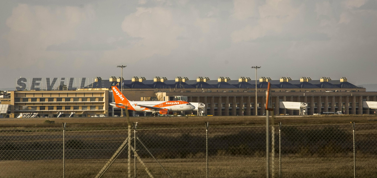 Varias aerolíneas están interesadas en unir Sevilla y EEUU