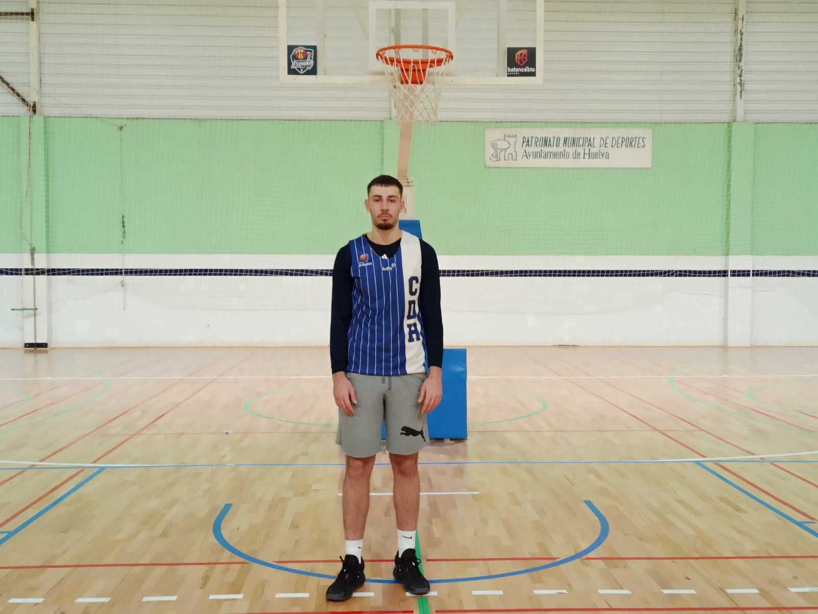 El pivot sueco David Hermes jugará en el Ciudad de Huelva hasta final de temporada.