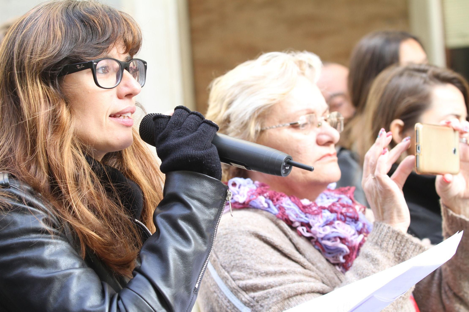 Lectura de manifiesto de violencia contra la mujer