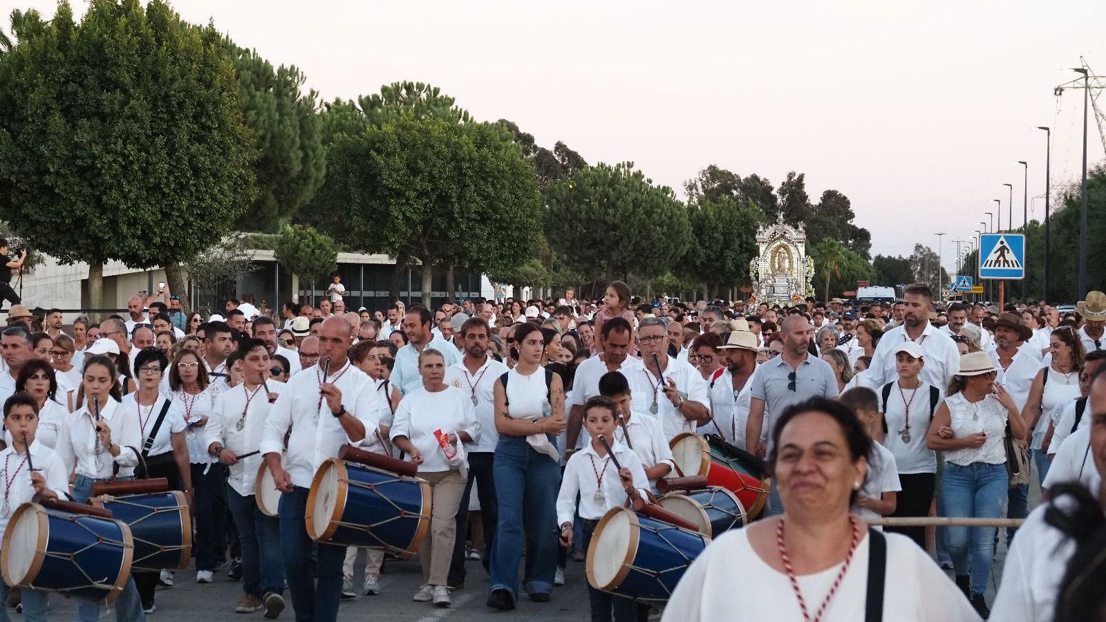 La Virgen de los Milagros hace su llegada a La Rábida