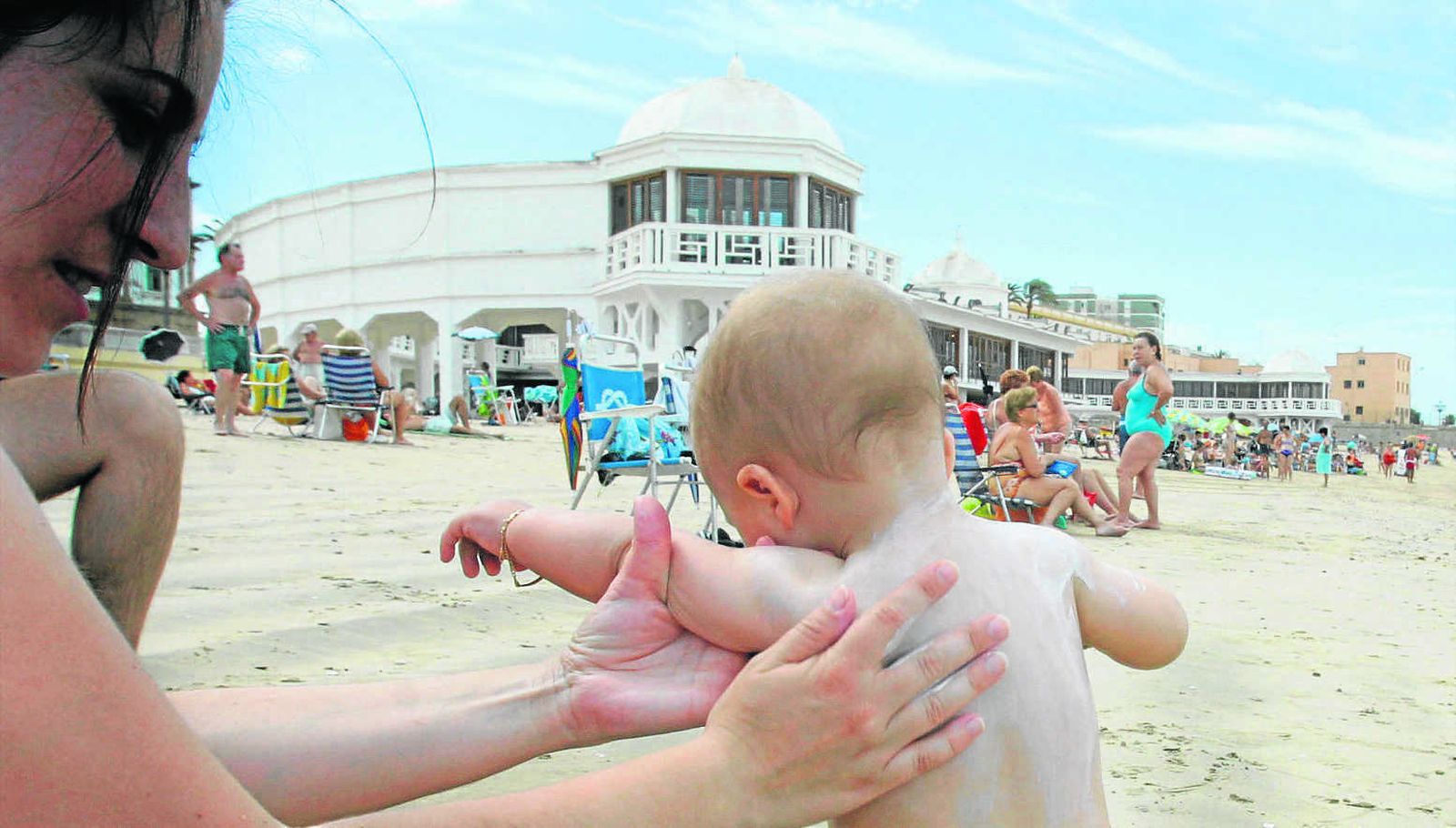 Los fotoprotectores deben estar expresamente formulados para bebés, con un factor superior a 50.