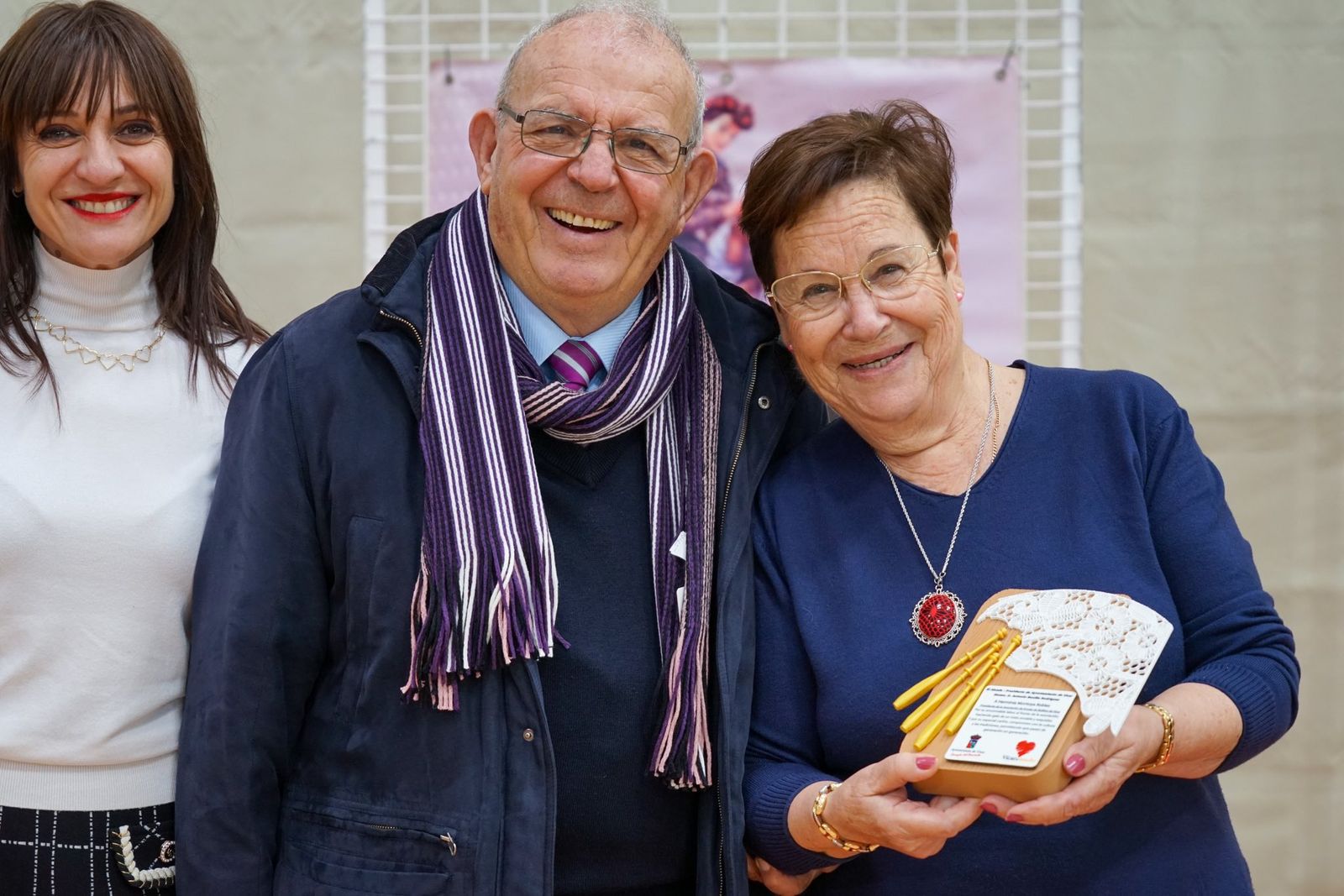 Encajeras de toda la provincia vuelven a convertir a Vícar en la capital de la artesanía y la tradición