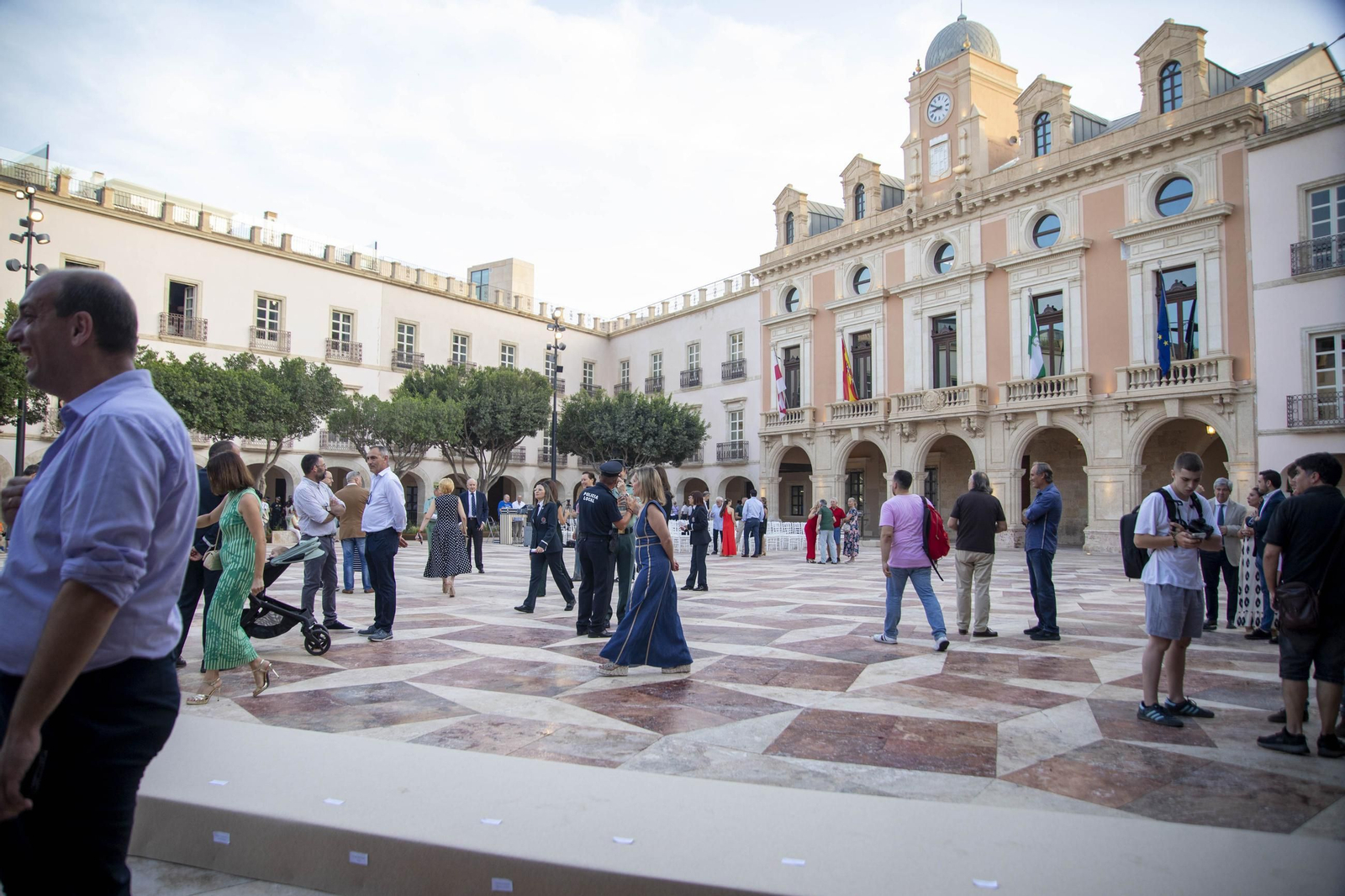 Las imágenes de la inauguración de la Plaza de la Constitución en Almería