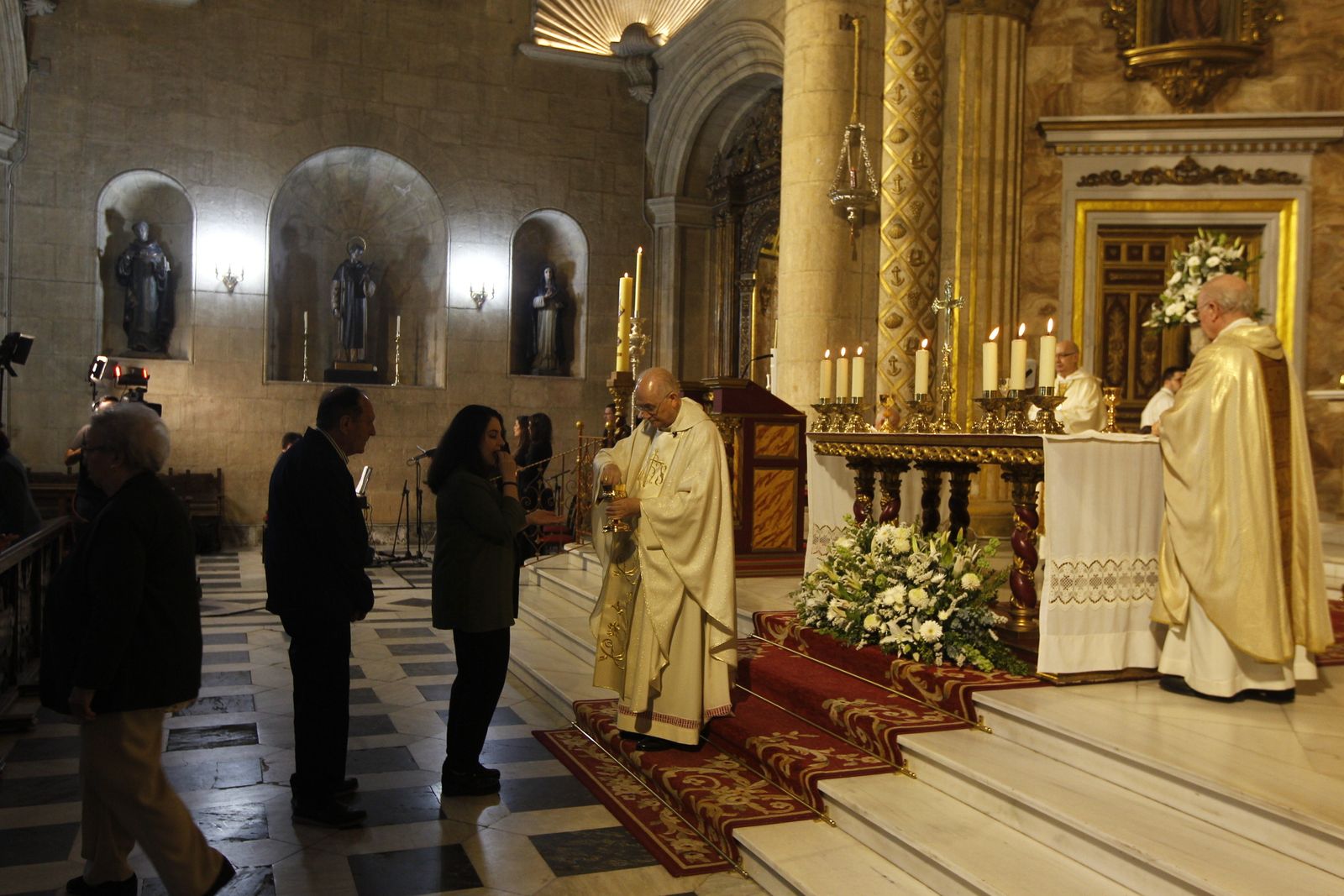 Fotogalería misa V Centenario Hermandad Virgen del Mar. Almería